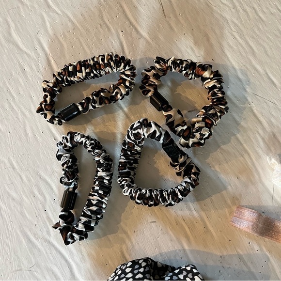 Lululemon Headband and Hair Tie Assortment - Picture 2 of 5